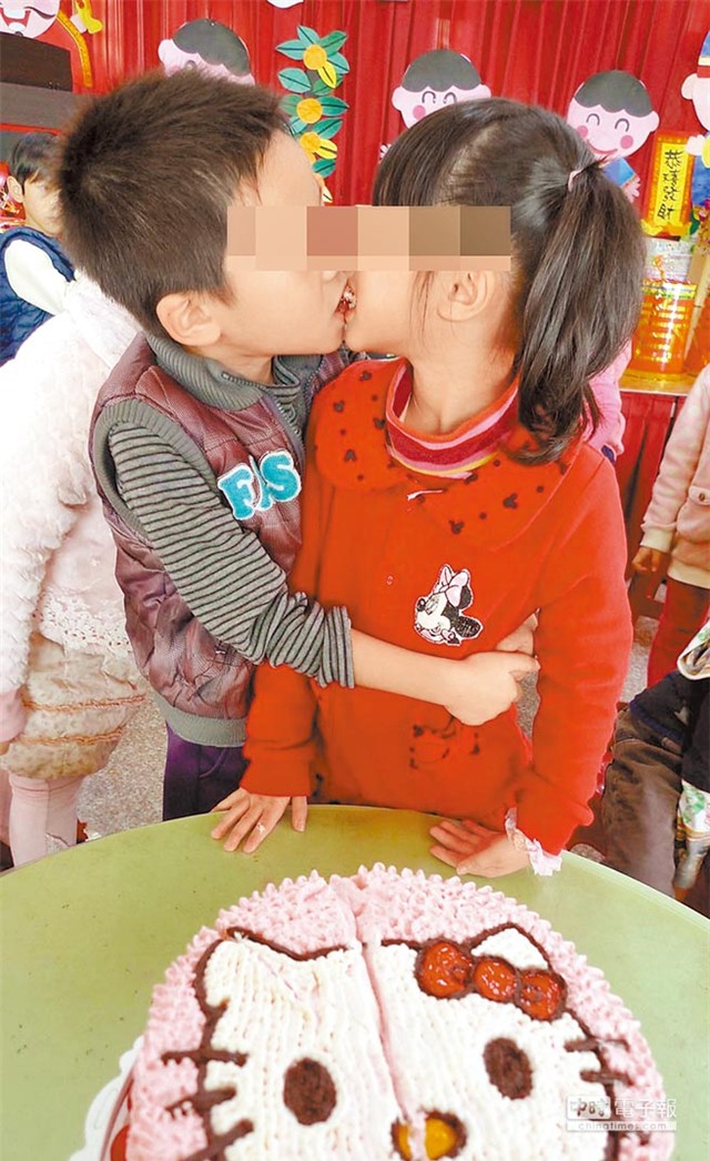 soc voi hinh anh tre mau giao hon nhau hinh anh 4