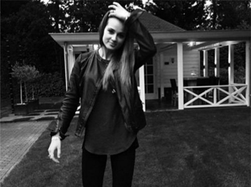 nhan sac “dong long nguoi” cua ai nu nha bergkamp hinh anh 11