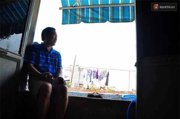 Nâng đường chống ngập ở Sài Gòn, hàng loạt ngôi nhà biến thành... hầm - Ảnh 4.