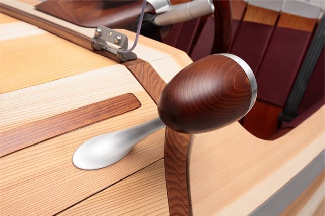 "hut hon" truoc ve dep tinh te cua xe toyota bang go hinh anh 19