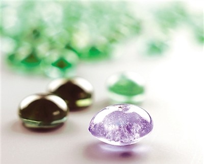 đá quý, chế tác đá quý, bảo thạch, hóa thạch, ngọc quý, xương cốt, tro cốt, hỏa táng, hỏa thiêu, thổ táng