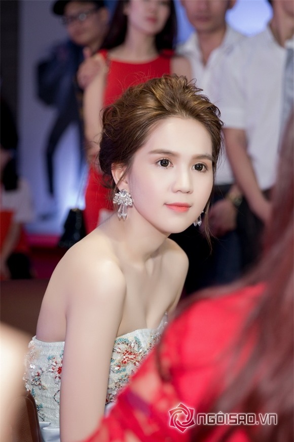 Ngọc Trinh đẹp không góc chết 1