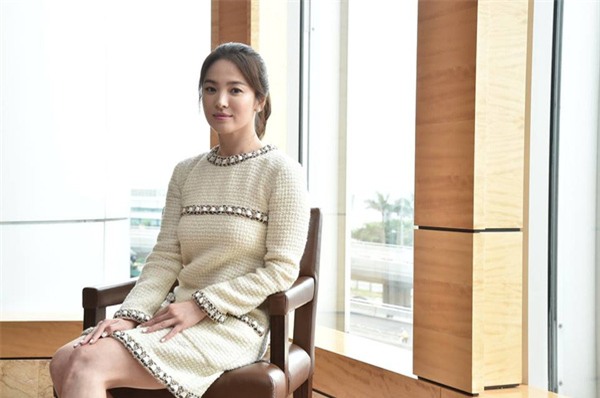 Song Hye Kyo - Song Joong Ki đẹp lung linh như đôi tình nhân ở Hồng Kông - Ảnh 14.