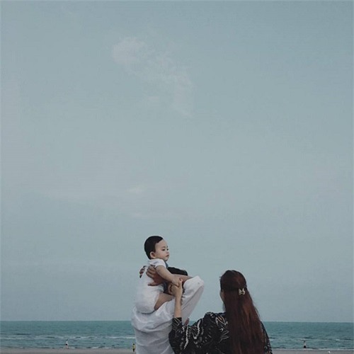 Khánh Thi và Phan Hiển quay lại nơi chứng nhân tình yêu sau 7 năm sóng gió.
