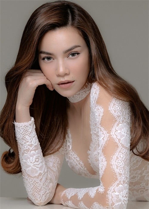 make up nhu khong, ha ho van quyen ru 