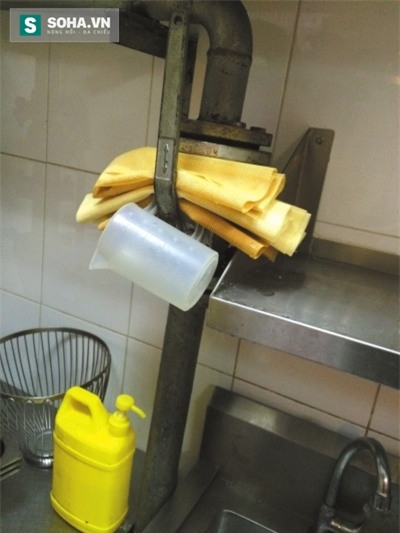 Nơi những tấm vải hấp bánh bao sau khi giặt sạch được lưu trữ không sạch sẽ là bao.