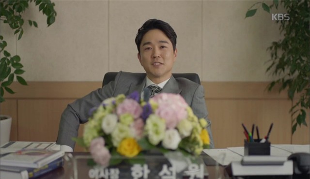 “Hậu Duệ Mặt Trời”: Đừng sợ! Song Joong Ki dù bê bết máu vẫn sẽ ổn cả thôi! - Ảnh 11.