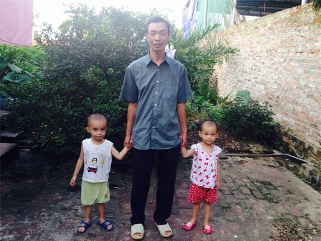 Giờ đây niềm hạnh phúc lớn nhất của hai vợ chồng anh Chiên, chị Thân là cùng nhau chăm sóc hai con đến khi trưởng thành