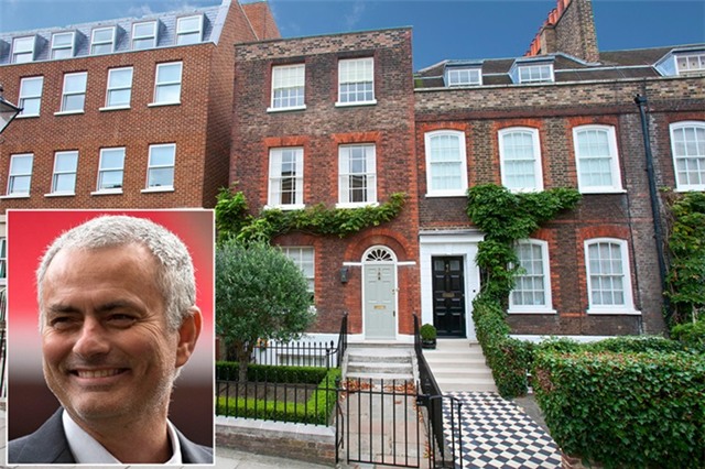 Man United, MU, Mourinho, Van Gaal, thay HLV MU, Sir Alex Ferguson