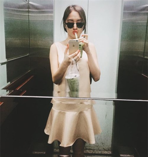 50 sac thai khien fan phi cuoi cua angela phuong trinh hinh anh 13