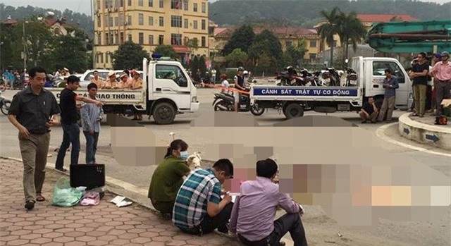 Tai nạn kinh hoàng, mẹ tử vong thương tâm, con nguy kịch