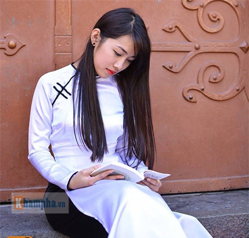 Top 10 người đẹp làng cờ Việt khoe sắc năm 2016 - 9