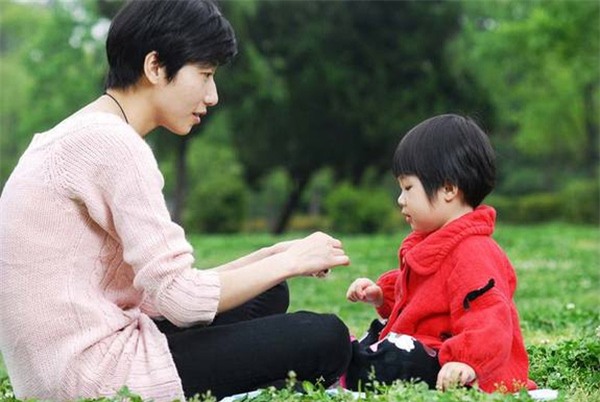 Mẹ Việt dạy con