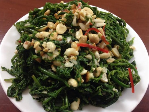 4-loai-rau-dai-an-la-nghien-o-tay-bac