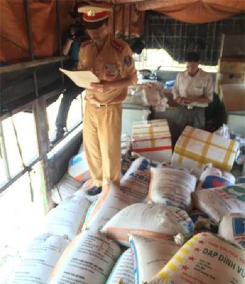 gan 10 tan mo ban suyt 'dau doc' nguoi tieu dung ha noi - 2