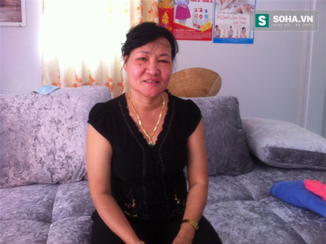 Mẹ kế Ngọc Trinh.