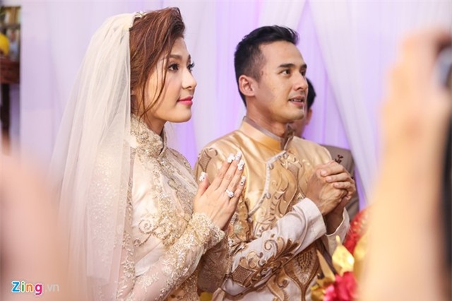 Luong The Thanh - Thuy Diem hon nhau ngot ngao hinh anh 13