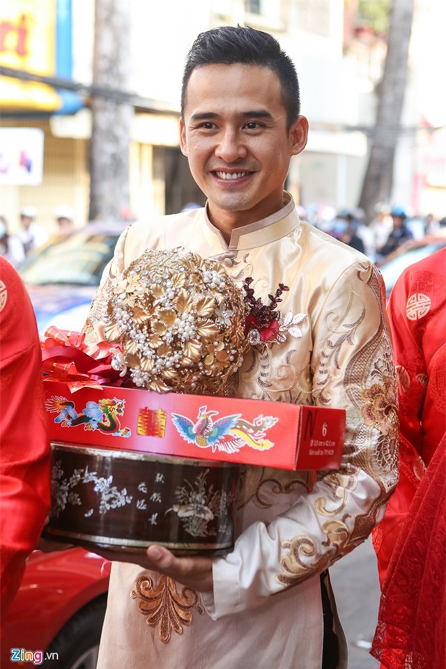 Luong The Thanh - Thuy Diem hon nhau ngot ngao hinh anh 8