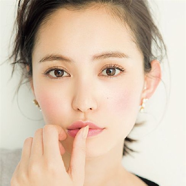 Những món mỹ phẩm đừng bao giờ mua chỉ vì ham rẻ, ham nhiều