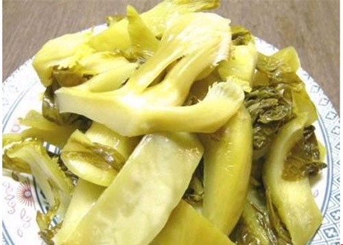 Chất vàng ô: Vô tư tẩm trực tiếp vào đồ ăn - Ảnh 2