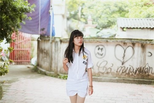 con gai hiep ga 12 tuoi mat xinh, chan dai nhu mau hinh anh 8