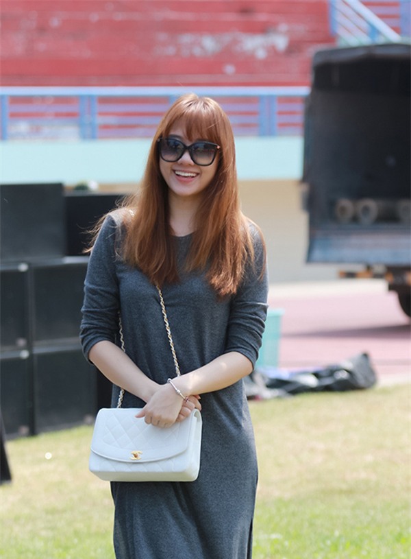 Từ khi yêu Trấn Thành, Hari Won ngày càng chịu chi cho túi hiệu - Ảnh 5.