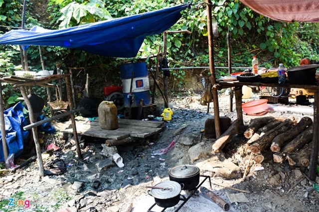 3 anh em ruot tu vong trong ham vang hinh anh 2