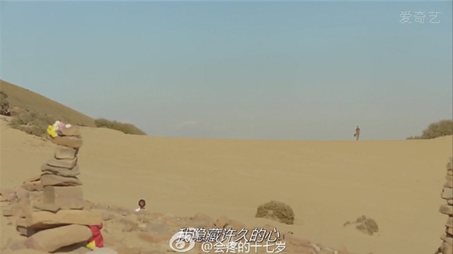 “Hậu Duệ Mặt Trời”: Khán giả thót tim khi Song Joong Ki tử trận ở phút thứ 89! - Ảnh 11.