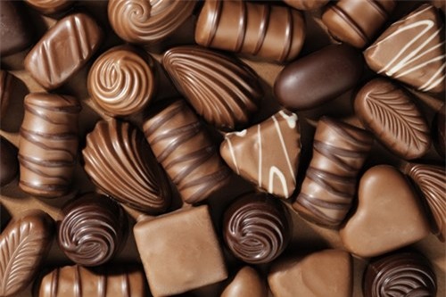 Socola: cơ thể bị thiếu ma-giê. Cần bổ sung trái cây, rau xanh và các loạt đậu đỗ.