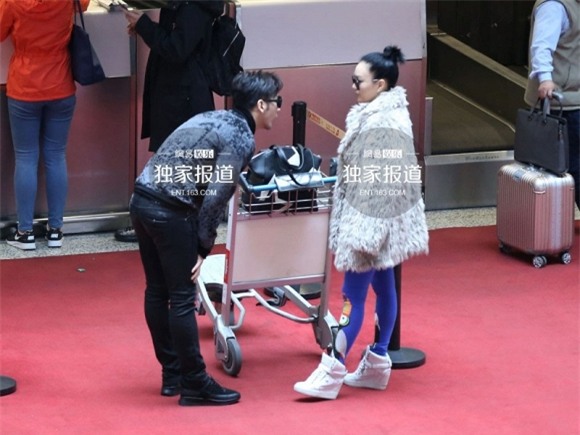 Sao nữ gốc Việt hôn và sàm sỡ vòng 3 phi công trẻ 8