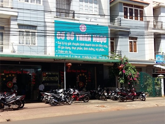 Thiên Ngọc Minh Uy, đa cấp, đơn ly dị