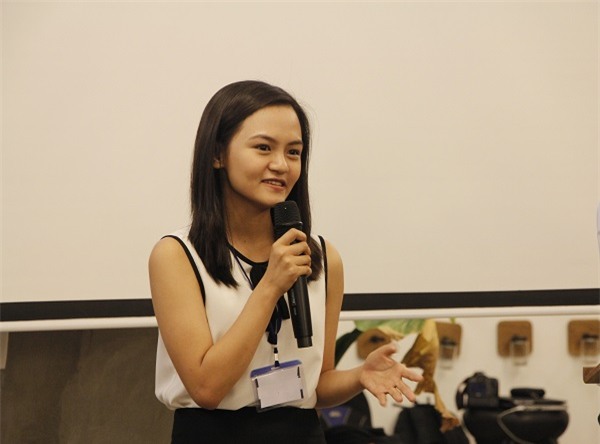 Võ Tường An - nữ sinh Việt 17 tuổi được 12 ĐH danh tiếng thế giới “gọi tên” mùa này.