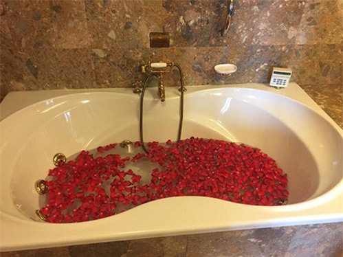 thuy diem khoe giuong tan hon day lang man, ngot ngao - 7