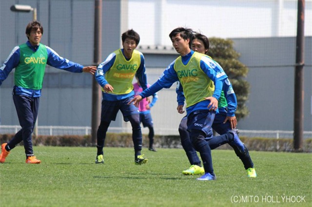 Công Phượng lỡ trận ra mắt Mito Hollyhock vì động đất - Ảnh 1.