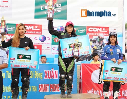 Đua xe nữ: Liên tiếp va chạm, người vào viện người mất ngôi - 9