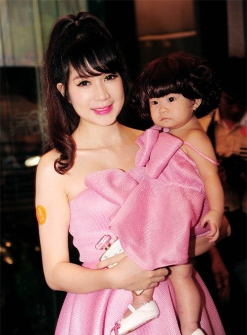 nhan sac ba xa ly hai qua 4 lan lam me hinh anh 9