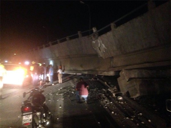 dong dat manh 28 nguoi chet, canh bao song than o ecuador hinh anh 2