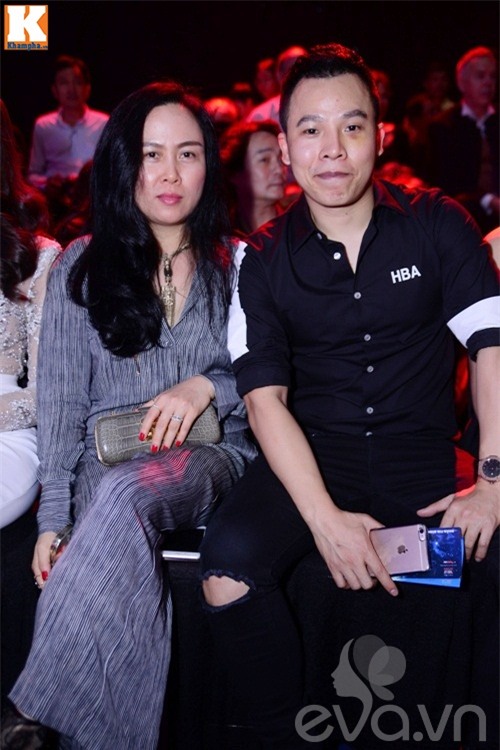 Phạm Hương - Lan Khuê nắm chặt tay nhau, xóa tin đồn bất hòa - 16