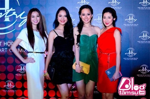 khanh-my-do-dang-voi-hoa-hau-blogtamsuvn (13)