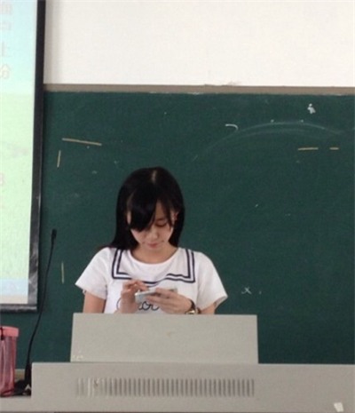 4 nữ giáo viên được hâm mộ nhất châu Á vì quá xinh đẹp - Ảnh 12.