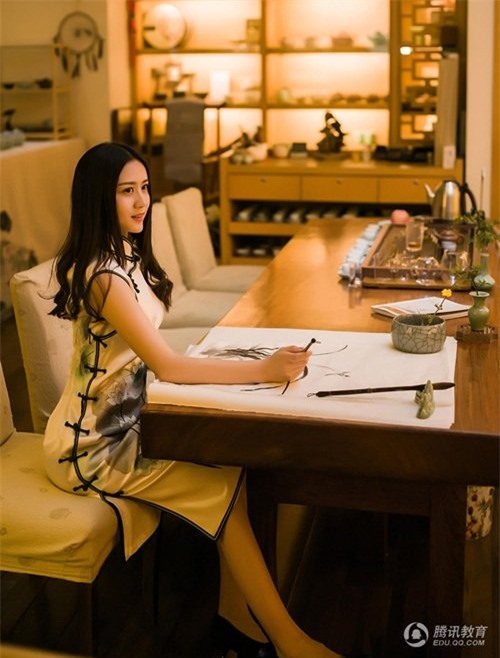 4 nữ giáo viên được hâm mộ nhất châu Á vì quá xinh đẹp - Ảnh 27.