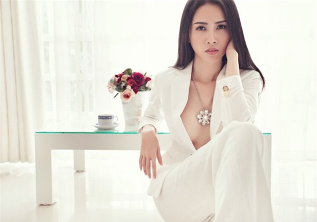 duong cong sexy cua 8 my nu viet "nghien" thi sac dep hinh anh 24