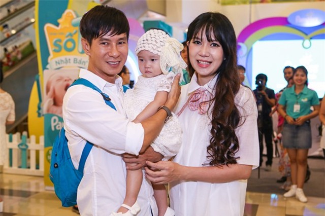 Vo Ly Hai che bung bau khi di su kien hinh anh 1