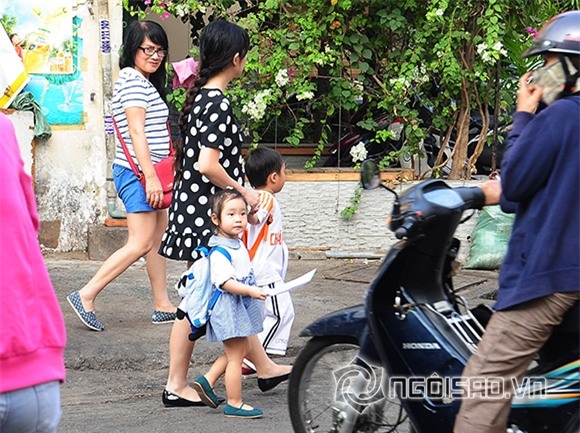 Bà xã Lý Hải lần đầu để lộ bụng bầu 5 tháng 7