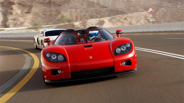 10 xe mui tran nhanh nhat the gioi hinh anh 8