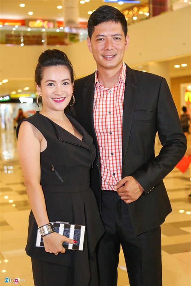 Hoang Thuy Linh dep doi ben Vinh Thuy du ra mat 'Truy sat' hinh anh 10