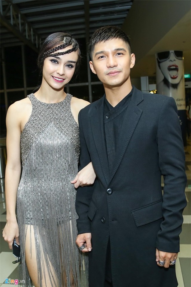 Hoang Thuy Linh dep doi ben Vinh Thuy du ra mat 'Truy sat' hinh anh 18