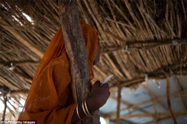 Sự thật đau lòng đằng sau những vụ đánh bom tự sát của nhóm khủng bố khét tiếng thế giới - Ảnh 1.