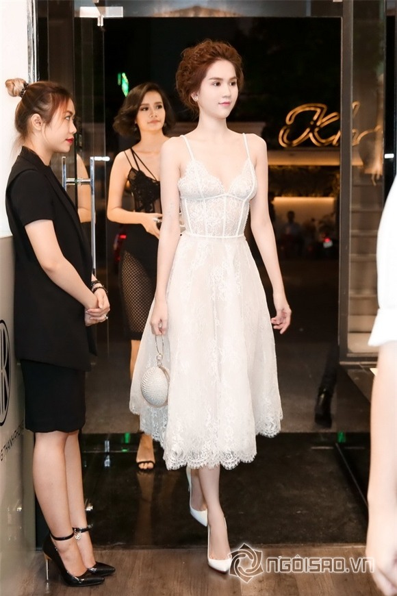 Ngọc Trinh diện style nữ hoàng 7