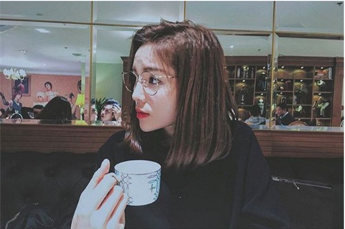 can do nhan sac ky duyen sau moi lan doi kieu toc hinh anh 3